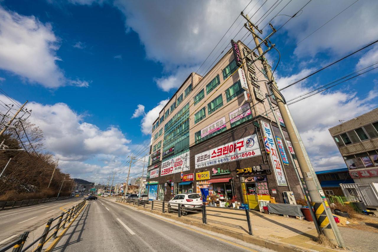 Golden Business Hotel Seosan Exterior foto